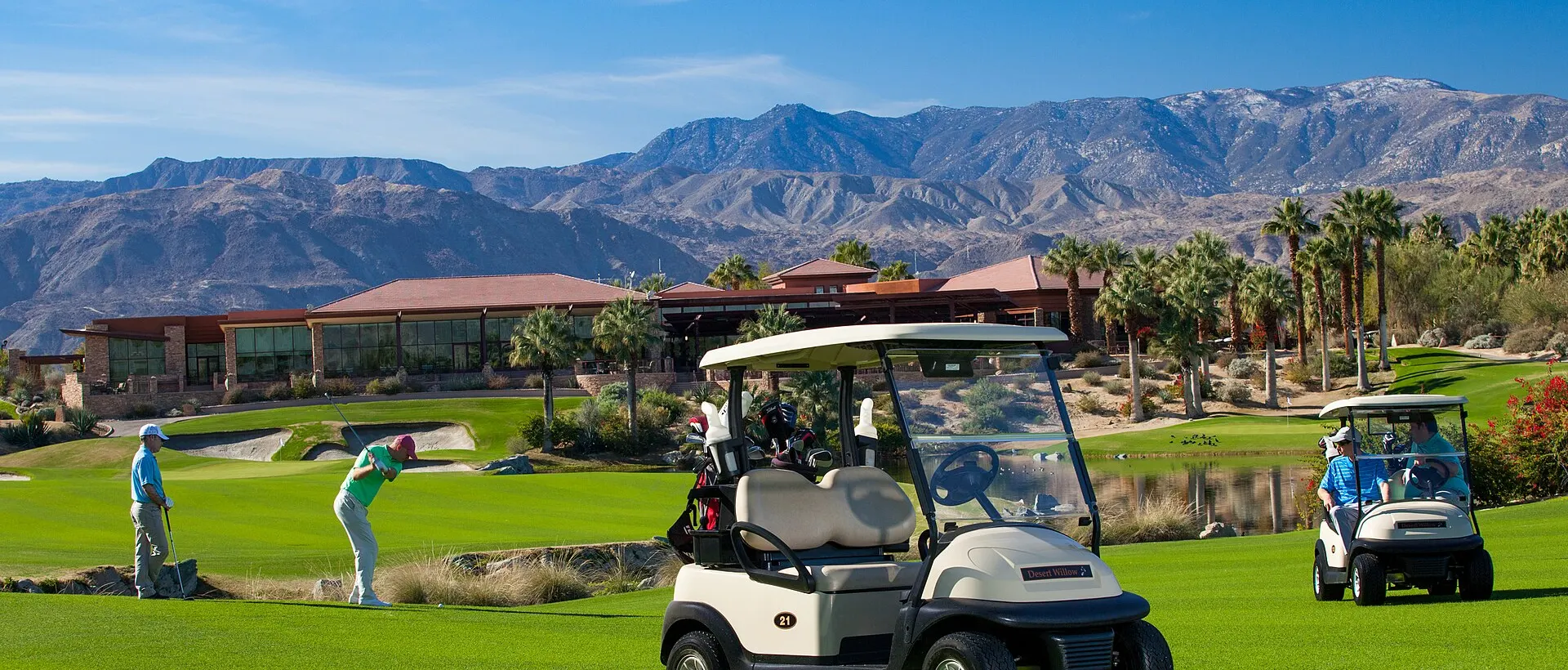 Đoàn xe điện sân golf